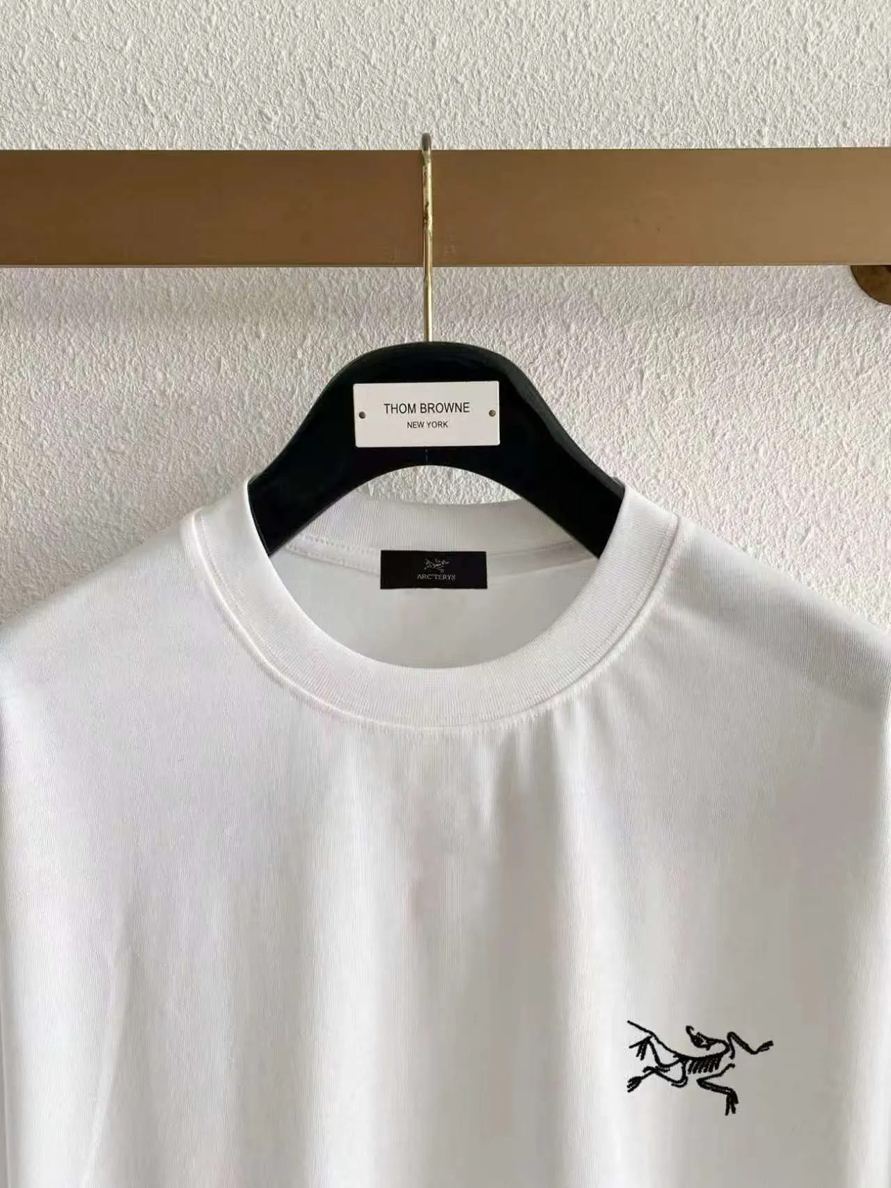 Arc’ter/ logo + New Arrival ， ， ， ， T Same Style。 :Black White Blue Gray Size:S（90-130 ） M（125-140 ） L（135-160 ） XL（160-180 ） XXL（180 ）